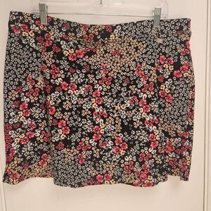 Rafaella Red and Yellow Floral Stretch Skort Size XXL (5100)
